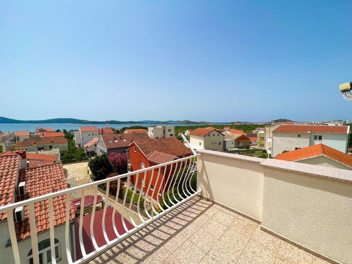 Apartments Valentino Vodice Exterior foto