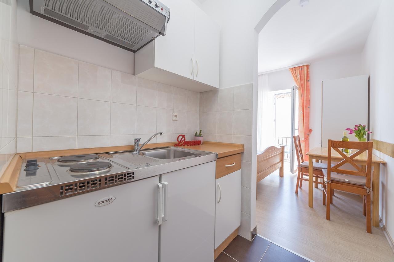 Apartments Valentino Vodice Exterior foto
